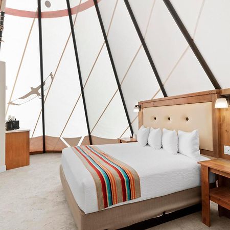 Bluff Dwellings Resort エクステリア 写真