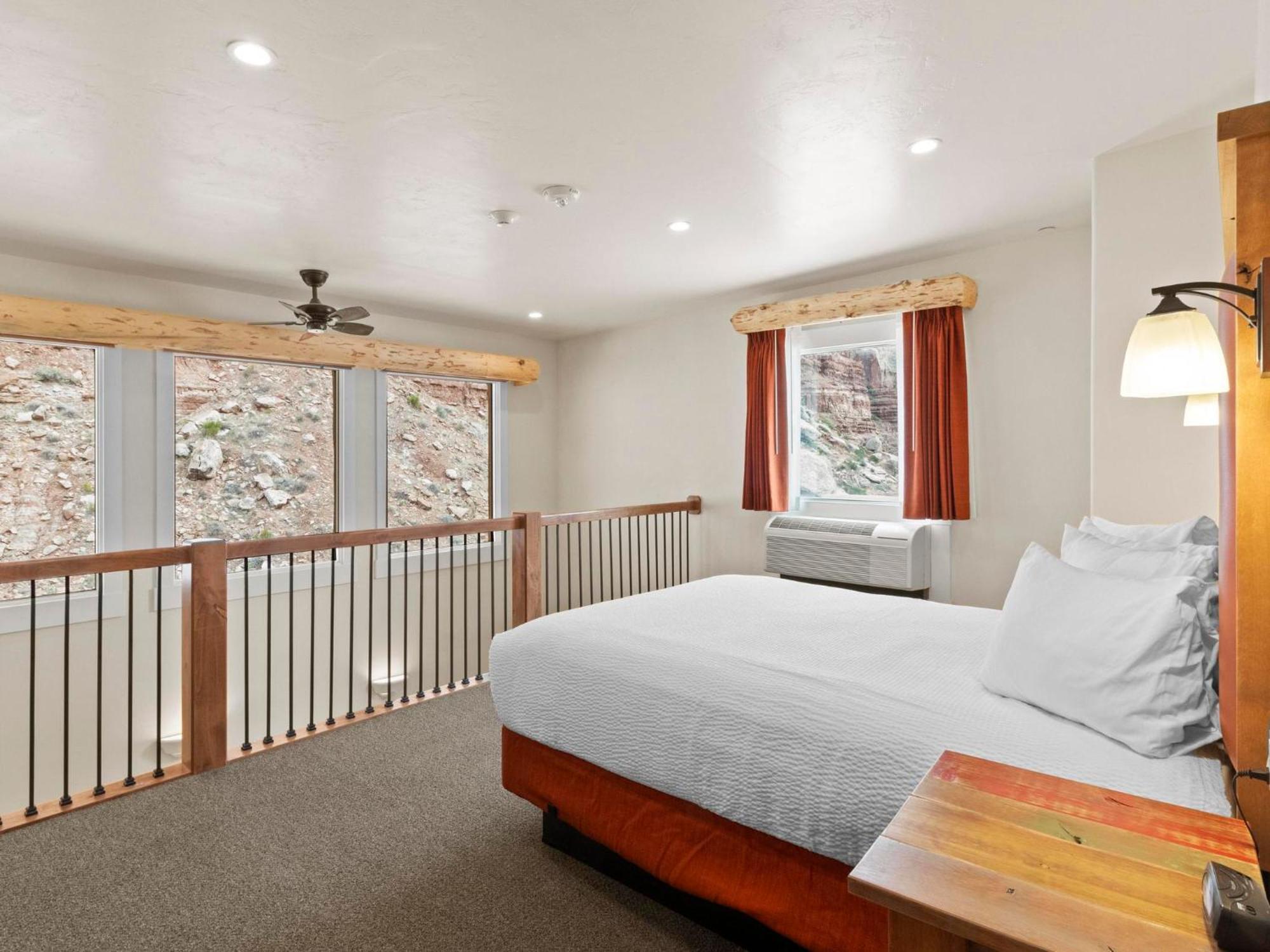 Bluff Dwellings Resort エクステリア 写真