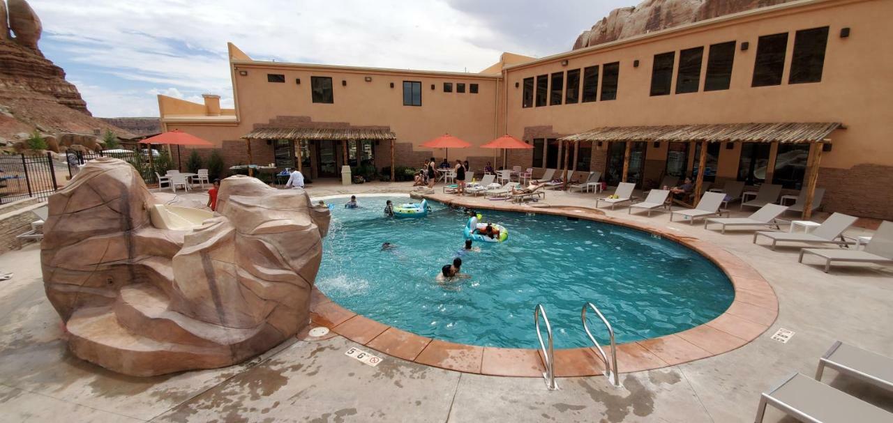 Bluff Dwellings Resort エクステリア 写真